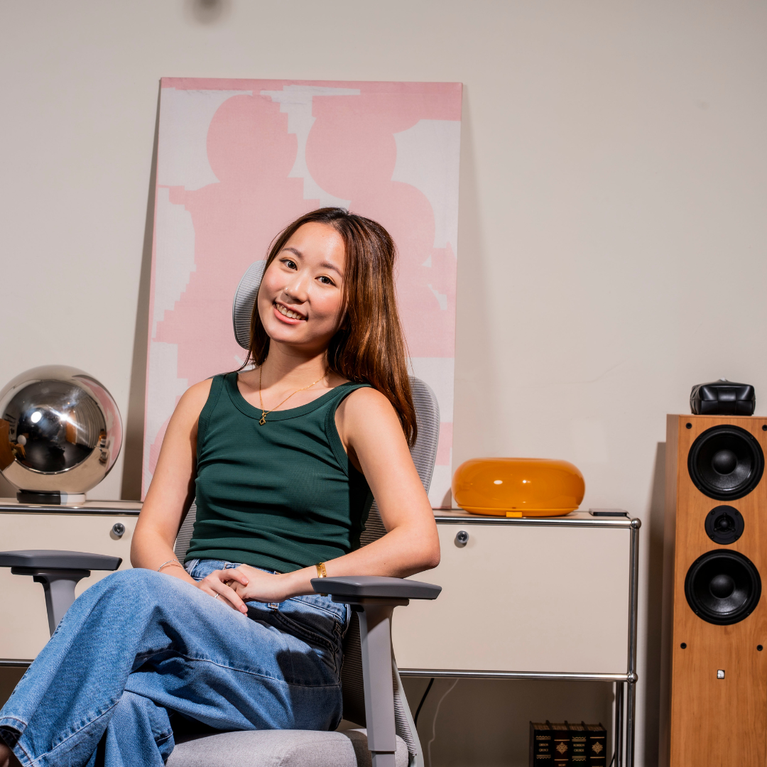 ANEW Stride Ergonomic Chair Pro